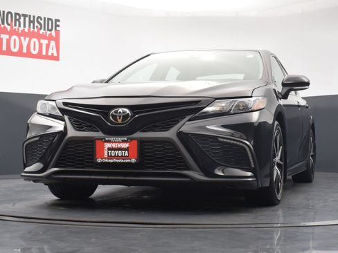 Used 2023 Toyota Camry SE w/ Cold Weather Package FWD image 33