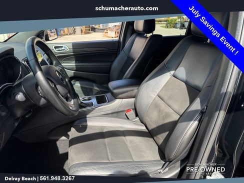 Used 2021 Jeep Grand Cherokee Laredo X RWD image 10