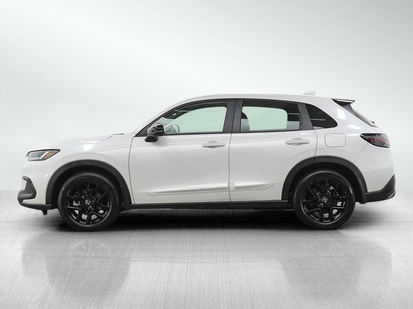 Used 2024 Honda HR-V Sport image 2
