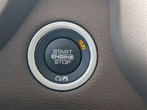 Certified 2021 RAM 1500 Laramie w/ Advanced Safety Group image 24