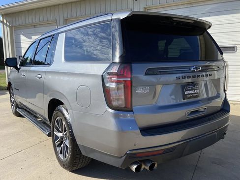 Used 2022 Chevrolet Suburban Z71 w/ Off-Road Capability Package image 5