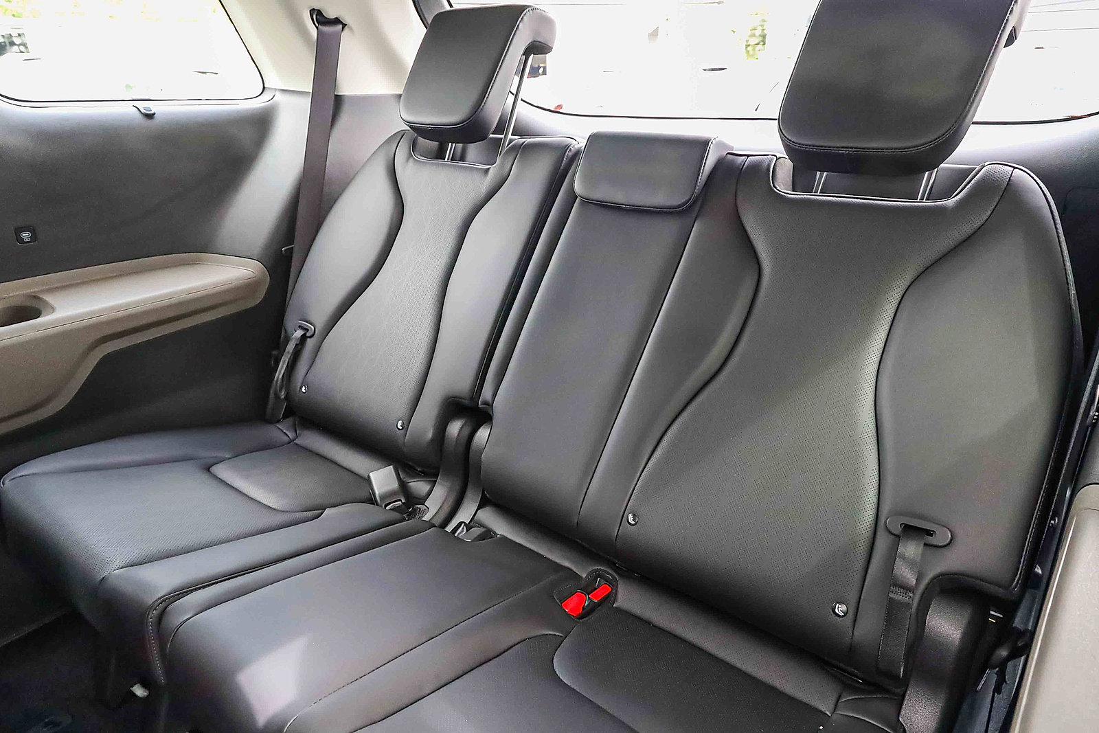 Used 2026 Kia Carnival EX FWD image 22