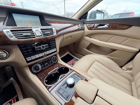 Used 2014 Mercedes-Benz CLS 550 4MATIC image 22