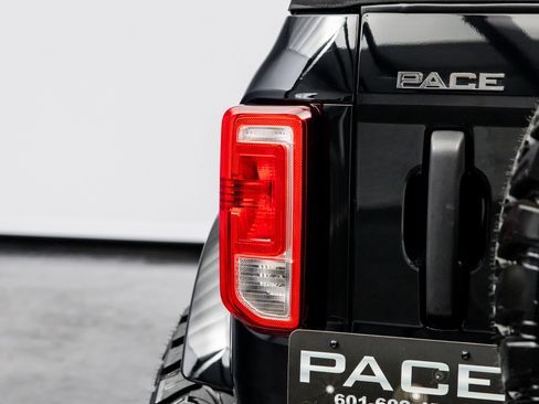 Used 2023 Ford Bronco Big Bend image 19