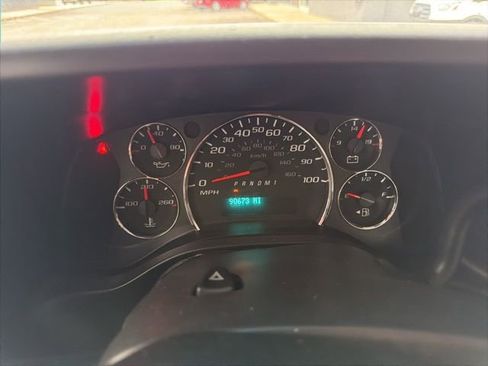 Used 2017 Chevrolet Express 3500 image 12