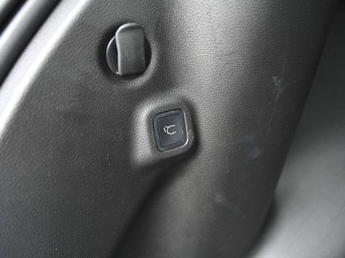 Used 2022 Jeep Compass Limited w/ Elite Group AWD/4WD image 23