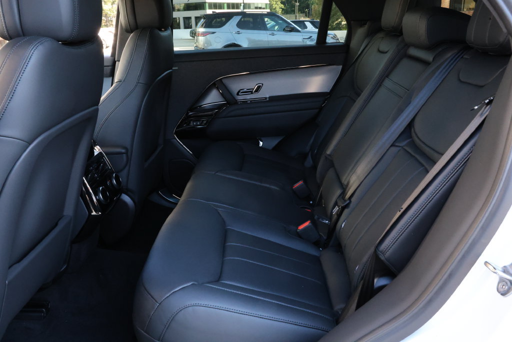 New 2027 Land Rover Range Rover Sport SE AWD/4WD image 31