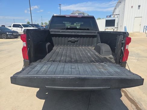 Used 2021 Chevrolet Silverado 1500 RST w/ Bed Protection Package AWD/4WD image 12