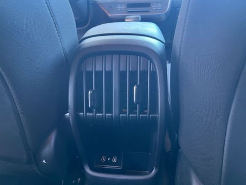 Used 2025 Hyundai Kona SEL image 24