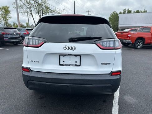 Used 2021 Jeep Cherokee Latitude Plus w/ Mopar Interior Package image 6