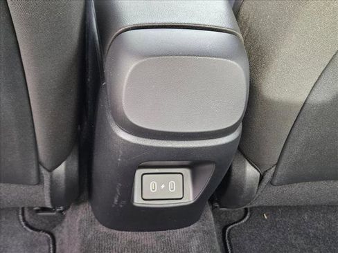 Used 2025 Hyundai Elantra Sport image 17