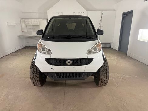 Used 2014 smart fortwo pure RWD image 8