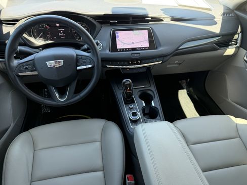 Used 2023 Cadillac XT4 Premium Luxury image 13