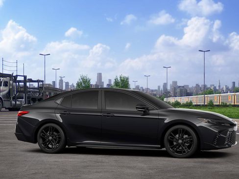 New 2026 Toyota Camry Hybrid image 14