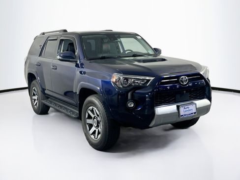 Used 2022 Toyota 4Runner TRD Off-Road Premium AWD/4WD image 3