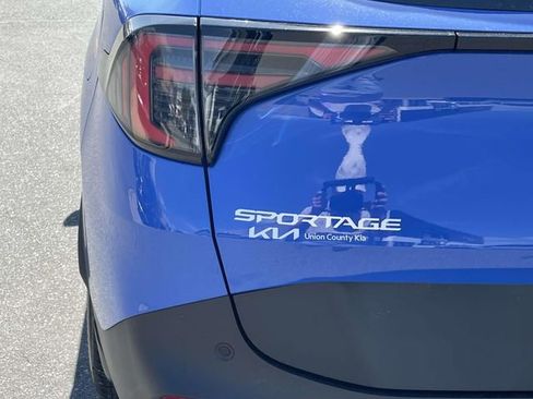 New 2026 Kia Sportage EX FWD image 13