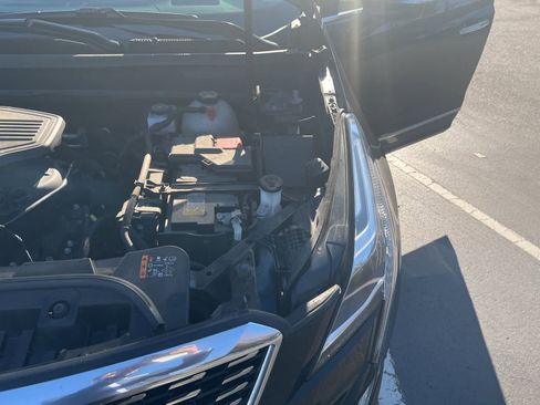 Used 2022 Cadillac XT5 Premium Luxury w/ Technology Package image 28