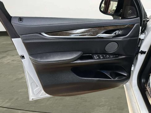 Used 2017 BMW X6 xDrive35i image 16