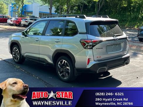 Used 2025 Subaru Forester Limited AWD/4WD image 6