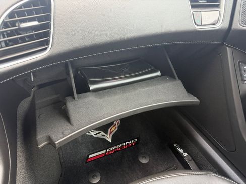 Used 2019 Chevrolet Corvette Grand Sport w/ Carbon Flash Badge Package image 21