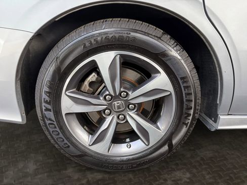 Used 2018 Honda Odyssey Touring image 43