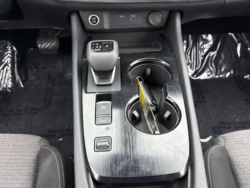 Certified 2023 Nissan Rogue SV FWD image 5