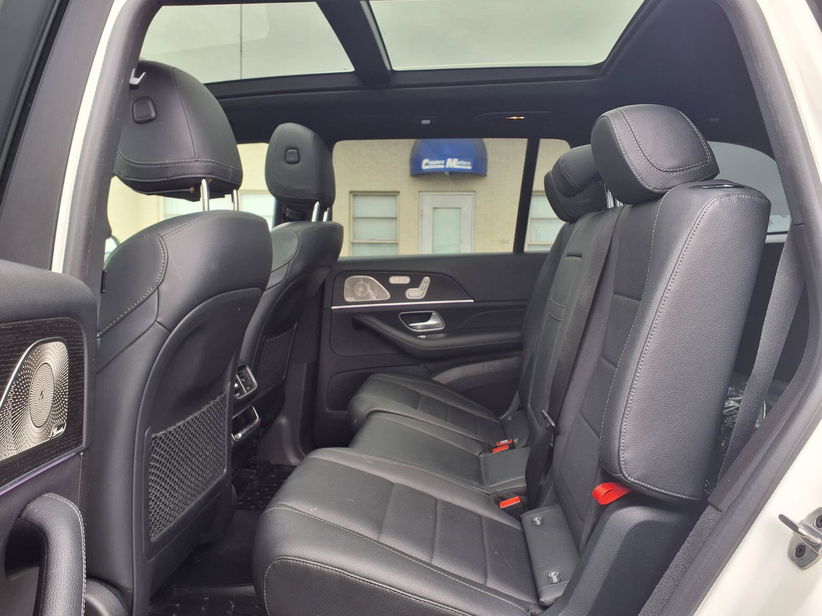 Used 2023 Mercedes-Benz GLS 450 4MATIC image 15