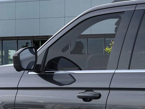 New 2025 Ford Expedition Active image 21