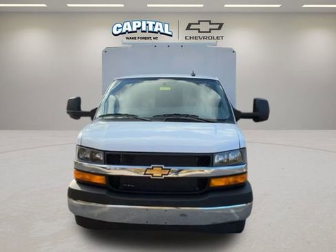 New 2025 Chevrolet Express 3500 w/ Power Convenience Package image 8