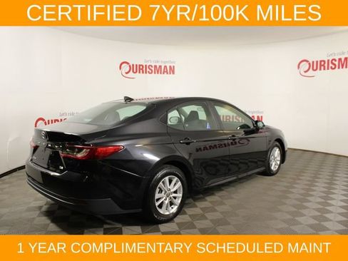 Used 2025 Toyota Camry LE FWD image 9