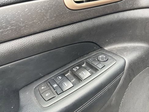 Used 2017 Jeep Grand Cherokee Laredo w/ Quick Order Package 23E image 13