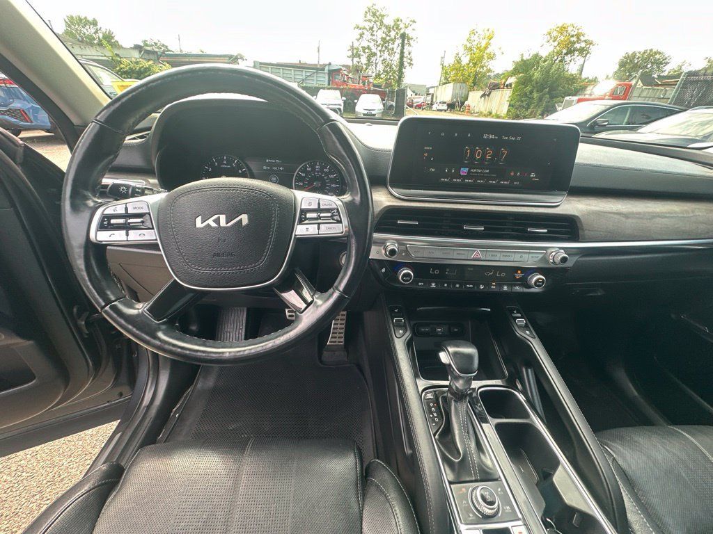 Used 2022 Kia Telluride SX w/ Nightfall Edition Package AWD/4WD image 26