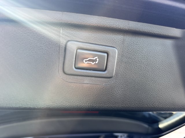 Used 2018 Subaru Outback 2.5i Premium AWD/4WD image 8
