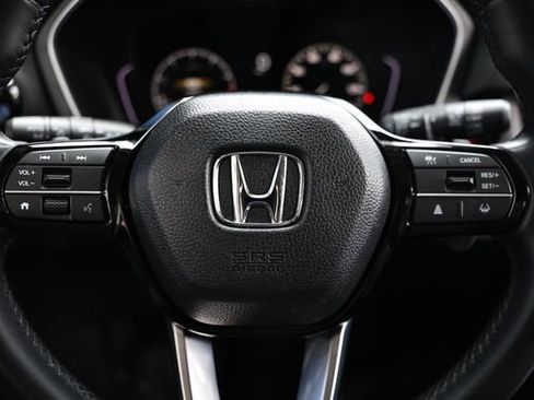 Certified 2025 Honda Pilot Touring image 34