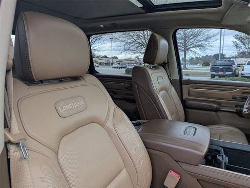 Used 2019 RAM 1500 Limited image 16