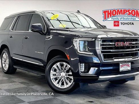 Used 2024 GMC Yukon SLT image 1
