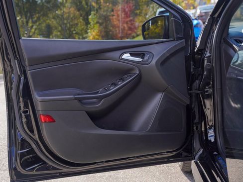 Used 2017 Ford Focus RS image 13