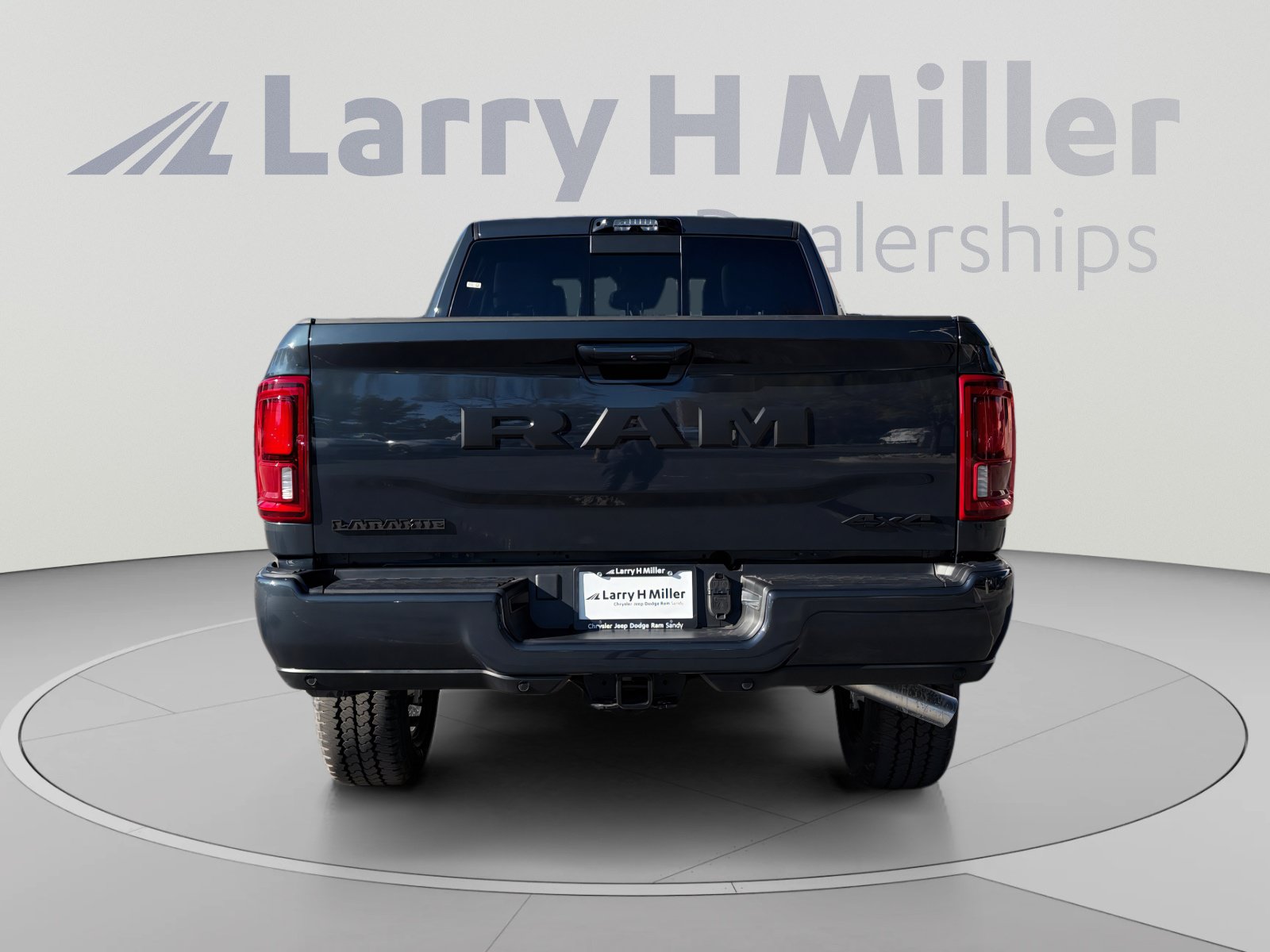 New 2027 RAM 2500 Laramie w/ Night Edition AWD/4WD image 4