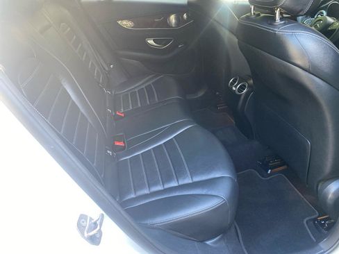 Used 2017 Mercedes-Benz GLC 300 4MATIC image 8