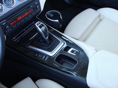 Used 2016 BMW Z4 sDrive28i RWD image 18