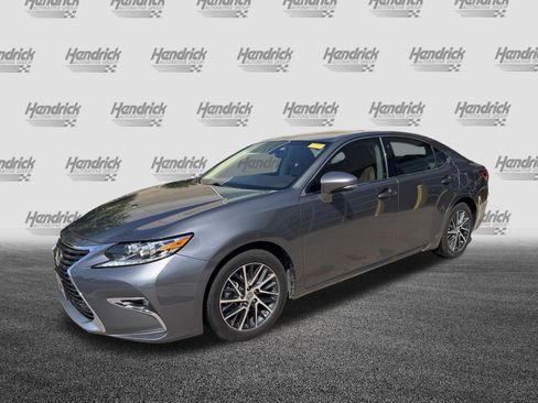 Used 2016 Lexus ES 350 w/ Luxury Package w/Wood Trim FWD image 5