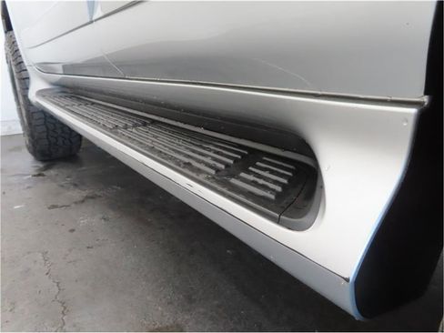 Used 2016 Lexus GX 460 image 32