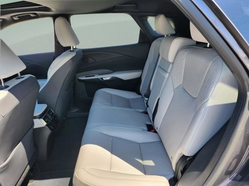 Used 2025 Lexus RX 350 Premium Plus w/ Accessory Package (Z1) FWD image 18