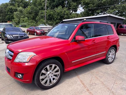 Used 2010 Mercedes-Benz GLK 350 4MATIC image 2