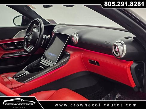 Used 2023 Mercedes-Benz SL 63 AMG 4MATIC w/ Driver Assistance Package image 28