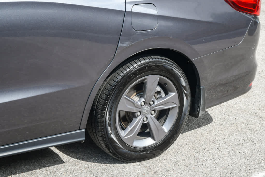 Used 2023 Honda Odyssey EX image 11