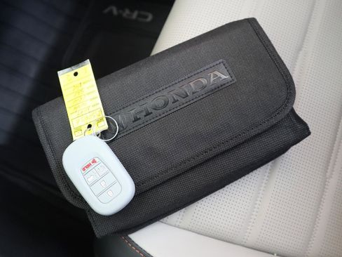 Used 2024 Honda CR-V Sport Touring image 27