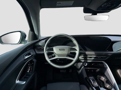 Used 2025 Audi Q5 Premium Plus AWD/4WD image 17