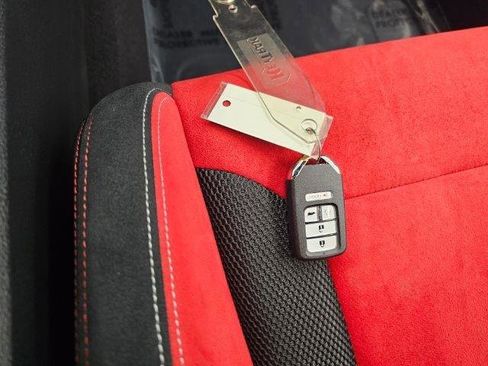 Used 2017 Honda Civic Type R image 25