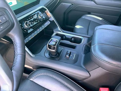 Used 2023 GMC Sierra 1500 Denali w/ Denali Reserve Package image 15